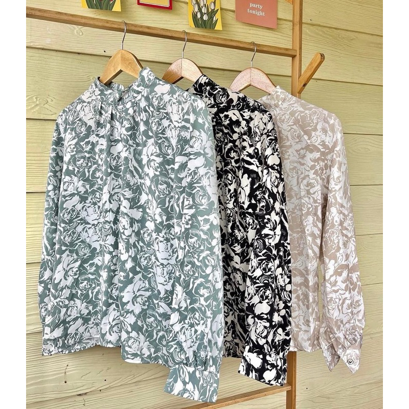 เสื้อแฟชั่นลายกุหลาบมินิมอลสวยทุกสี คอจีบเนื้อผ้าใส่สบายไม่ร้อนลายผู้ดีสุดๆ