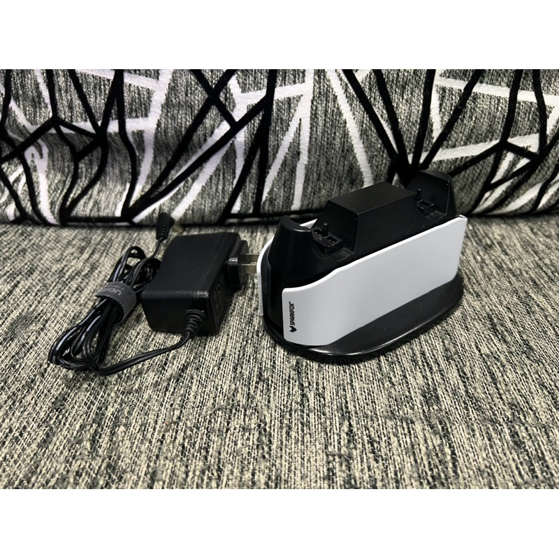 [มือสอง] SPARKFOX - แท่นชาร์จ Dualsense