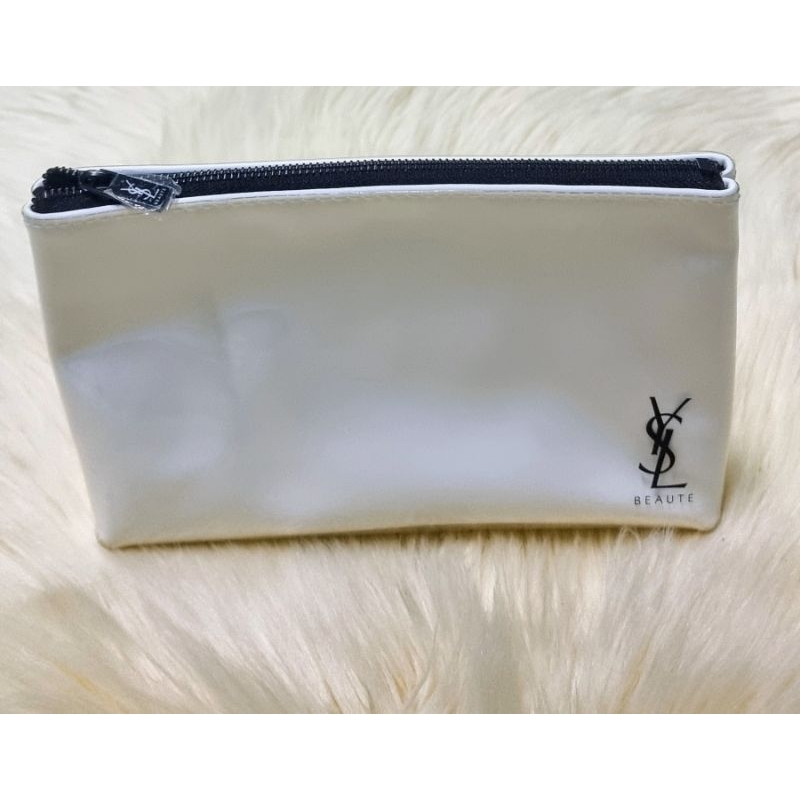 กระเป๋าใส่เครื่องสำอางค์yslแท้