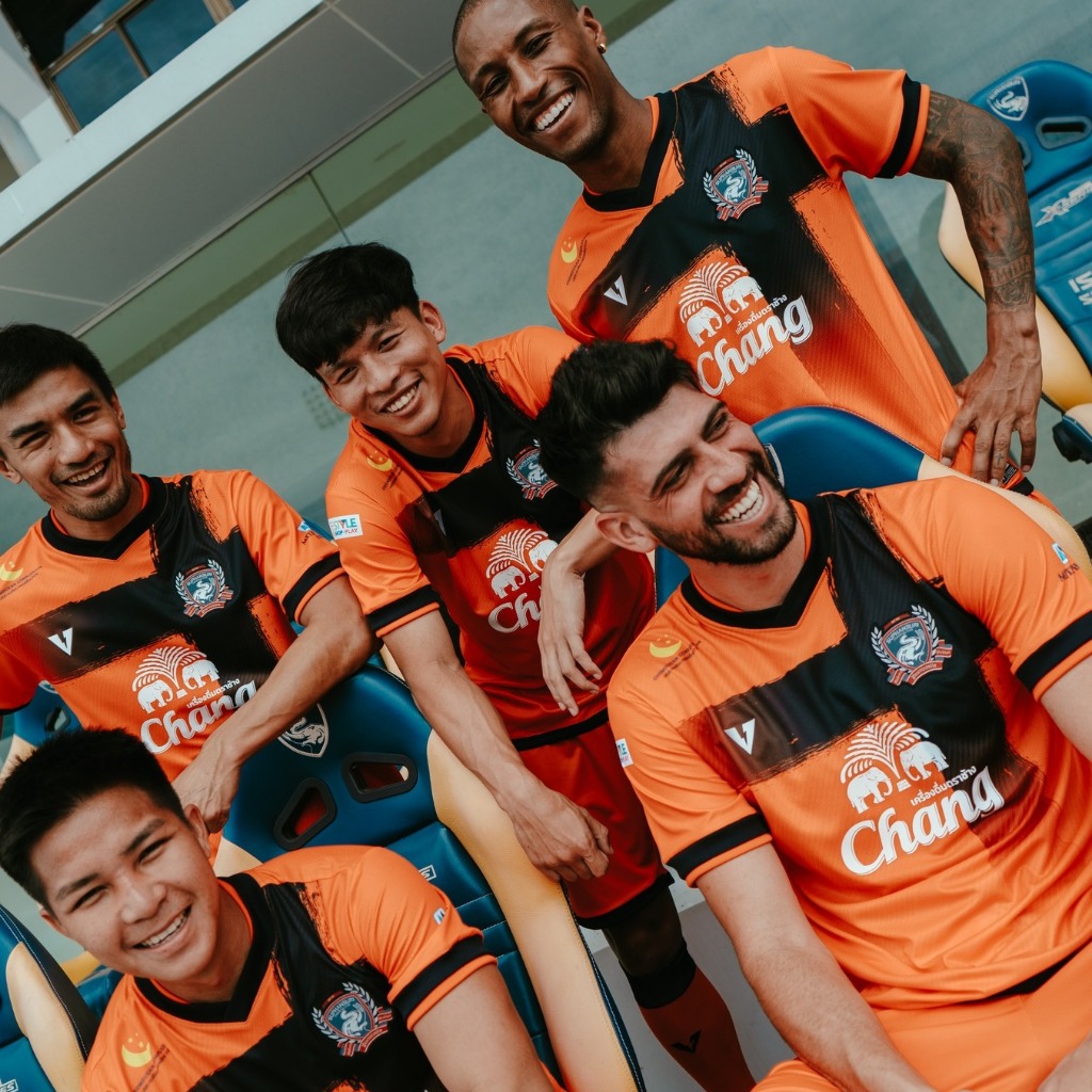 VOLT เสื้อฟุตบอล สุพรรณบุรี เอฟซี  เหย้า สีส้ม SUPHANBURI FC HOME ORANGE JERSEYS 2023/24