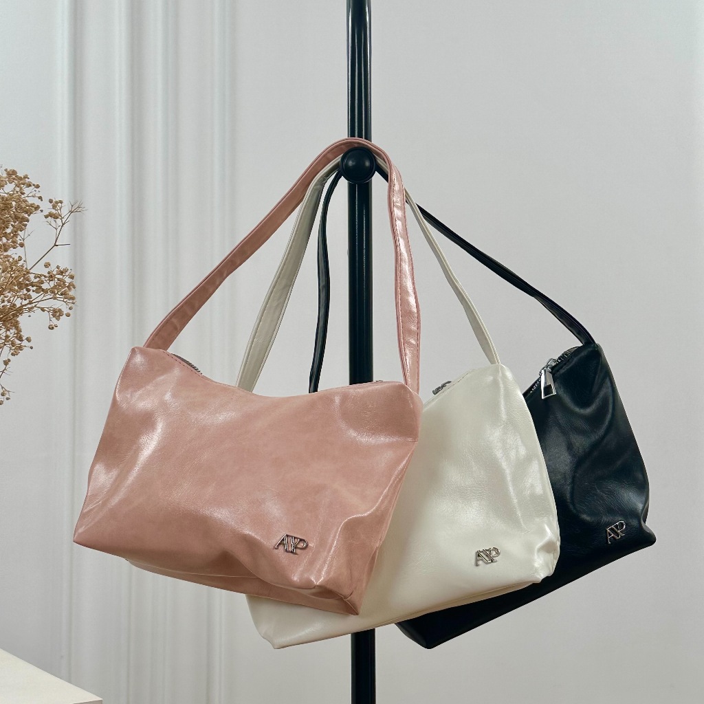 Atipashop - BASIC BAG กระเป๋า สะพายข้าง ปักโลโก้