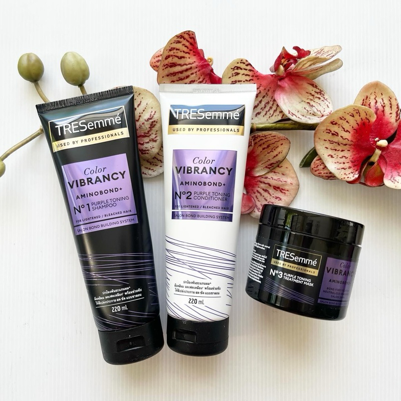 180, 220 ml. ผลิต 05/25 เทรซาเม่ แชมพูม่วง ครีมนวด สำหรับผมกัดสีผม หรือทำสีอ่อน Tresemme Color CR For Bleached Hair