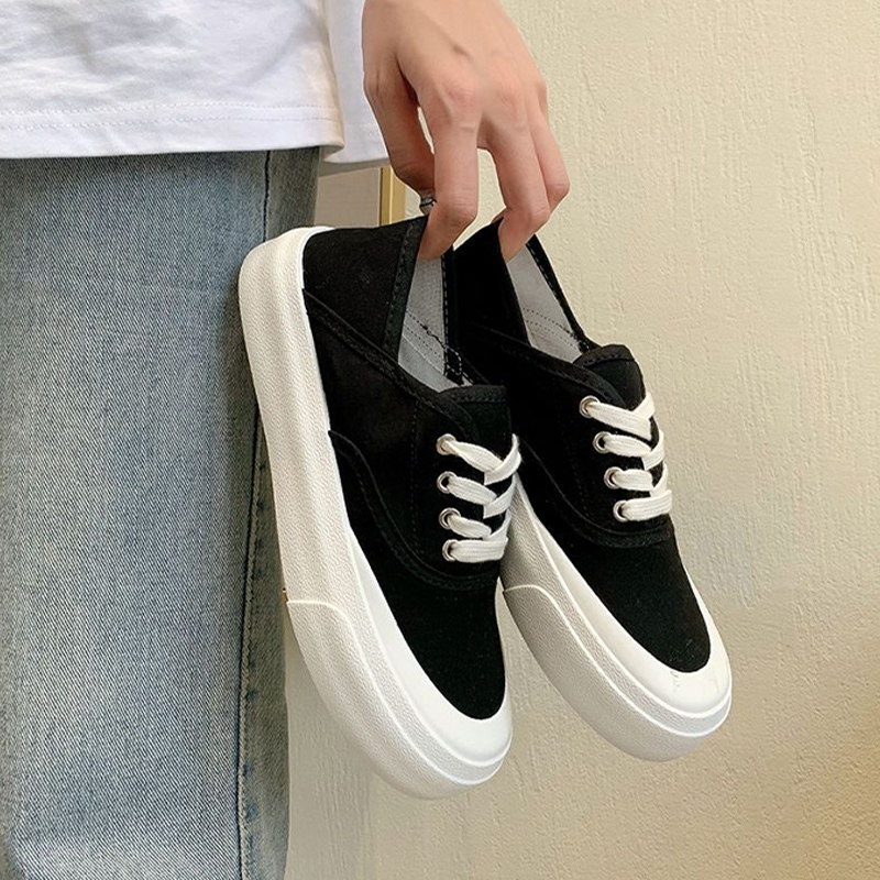 GFShop ราคาสุดคุ้ม รองเท้าผ้าใบสไตล์เกาหลี ดีไซน์สวย ใส่สบาย มีกันลื่น เหมาะกับทุกการสวมใส่ จะใส่เที่ยว ใส่ทำงาน หรือใส่