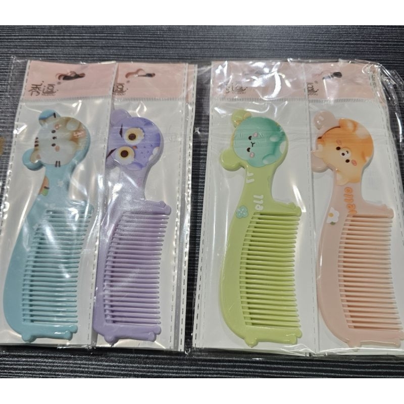 12ชิ้นหวีด้ามสั้นขนาด4cm4.5cm5-5.5นิ้วพกพาสะดวกน่าใช้ขอบคุณค่ะ