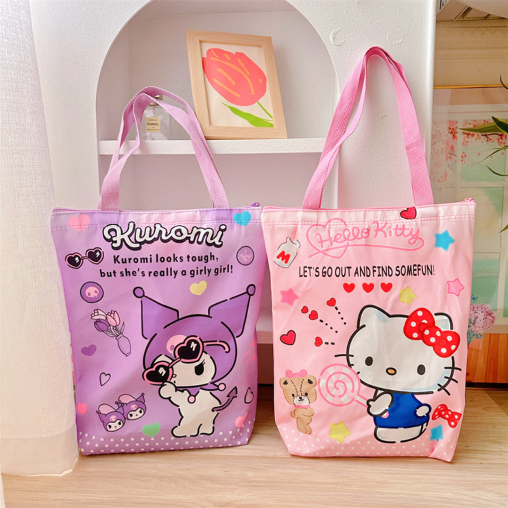 พร้อมส่ง💕 กระเป๋าผ้า ลายการ์ตูน มีซิป น่ารัก tote bag