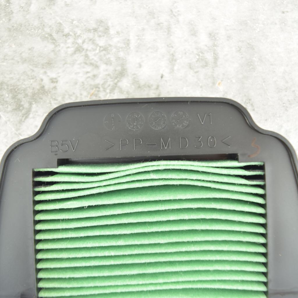 ไส้กรองอากาศ NEW EXCITER แท้ศูนย์ยามาฮ่า ราคา/1ชิ้น B5V-E4450-00