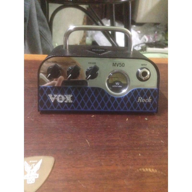 VOX MV50 Rock พร้อมกล่องและคู่มือ(สภาพ95% ใช้ซ้อมในบ้าน2ปี)