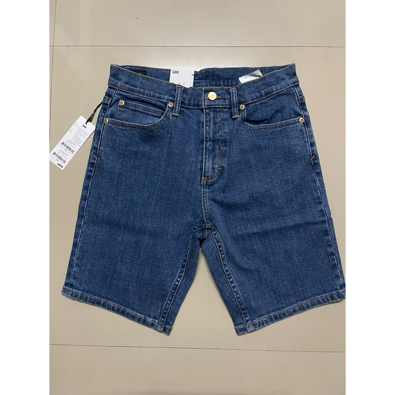 Lee รุ่น LE HON37 กางเกงขาสั้นผู้ชาย ราคาป้าย 1,890 บาท ยีนส์ยืด สียีนส์ สวยมากๆ ใหม่ ของแท้💯%