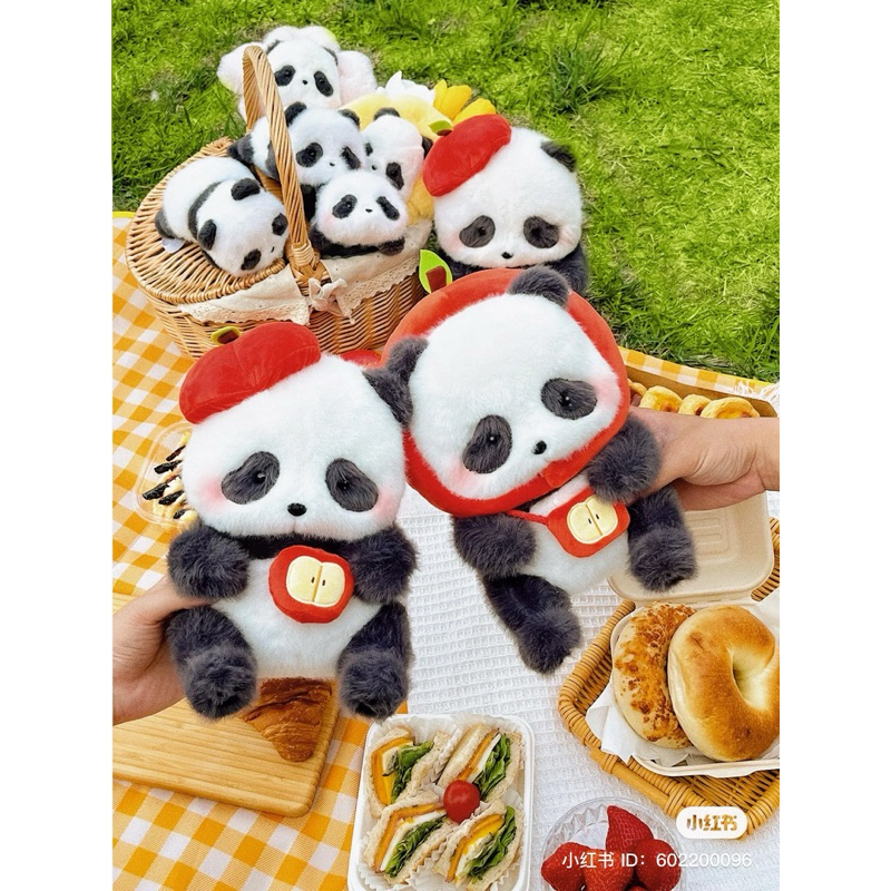 พร้อมส่ง Panda roll plush toy ตุ๊กตาแพนด้าน้อยฮวาฮวา ของแท้100%