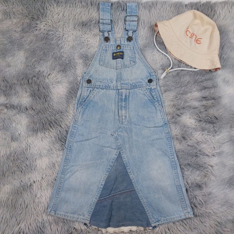 เอี๊ยมกระโปรง OSHKOSH B'GOSH