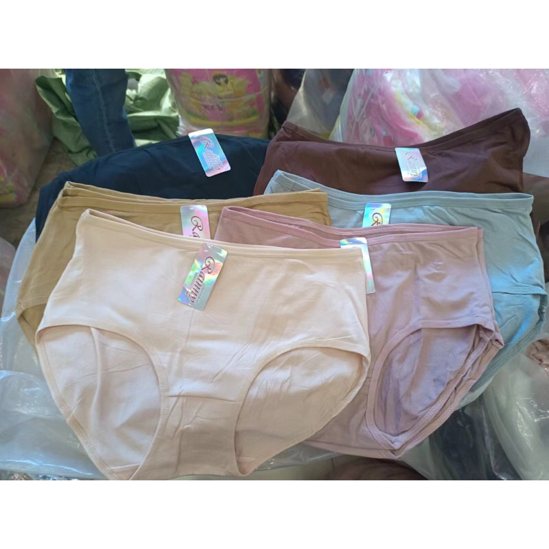 กางเกงในผ้าลื่น เนื้อผ้าคุณภาพขึ้นห้าง แพ็ค10ตัว130บาท