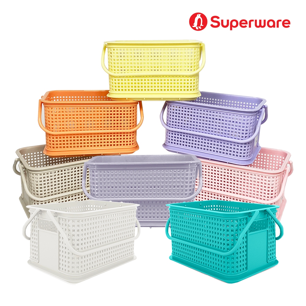 Srithai Superware ตระกร้า พลาสติก อเนกประสงค์ สำหรับ ใส่ของ ใส่ผ้า ทรงสี่เหลี่ยม มีหูหิ้ว ซ้อนกันได้ รุ่น T-13