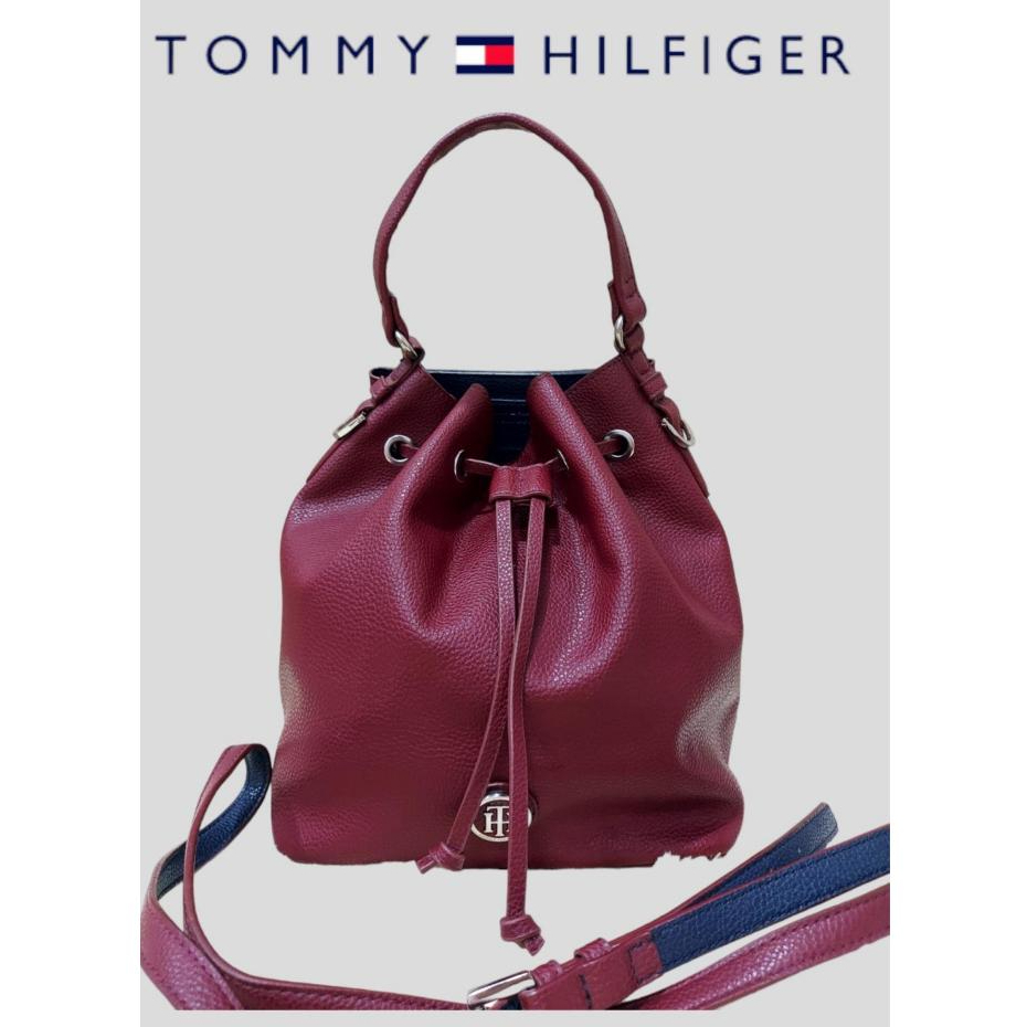 Tommy Hilfiger leather bag กระเป๋าสะพายข้างมือสอง หนังแท้ ทรงขนมจีบ