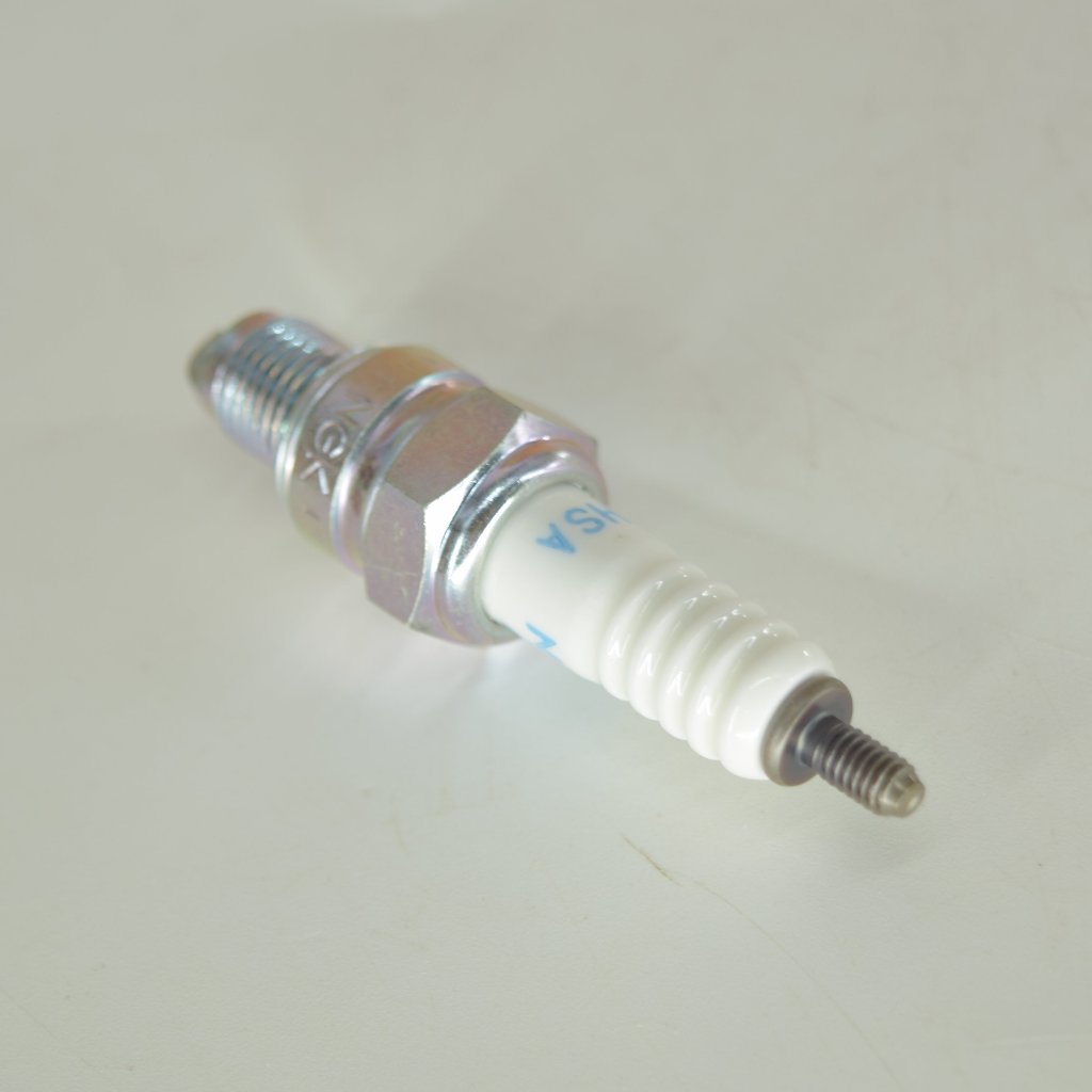 หัวเทียน (CR7HSA) NOUVO แท้ศูนย์ยามาฮ่า ราคา/1ชิ้น 94700-00856