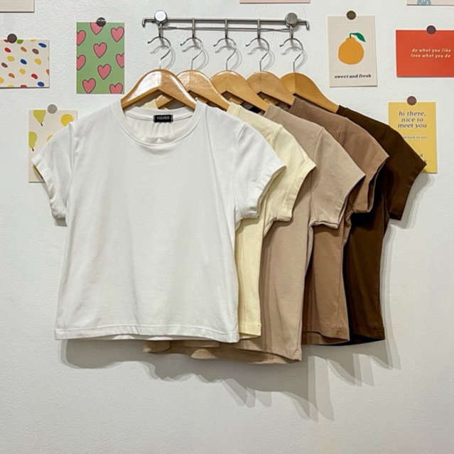 👚พร้อมส่ง✨ เสื้อยืด ทรงสลิมฟิต ผ้าคอตตอนยูนิ มือ2 ป้าย 14.DAYS