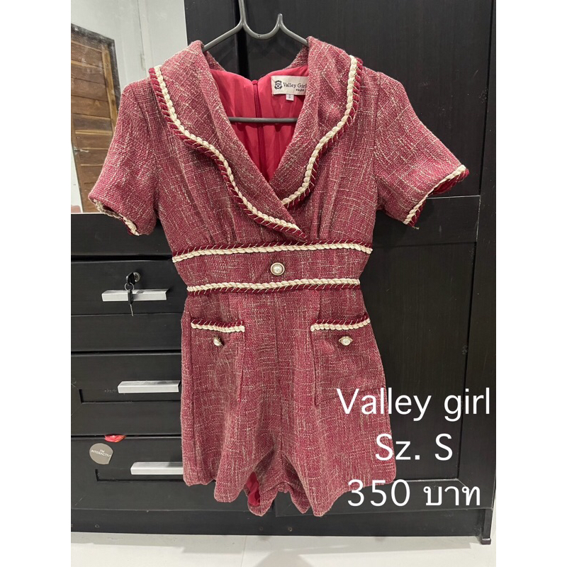 ชุดจั๊มกางเกง มือ 2 ผ้าทวิต งานป้ายValley Girl SizeS สภาพดี