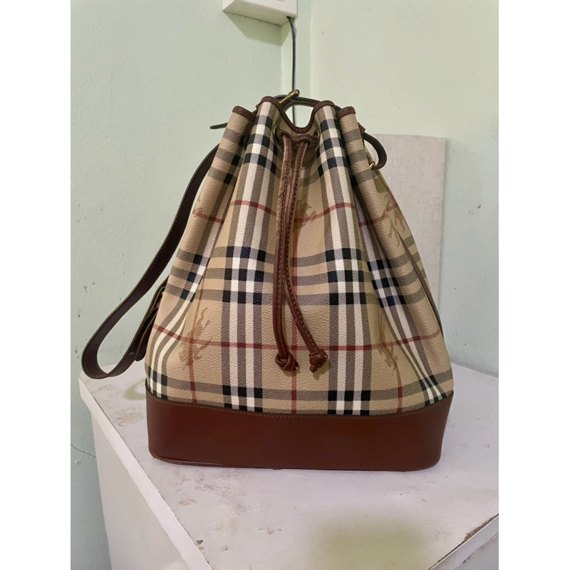 BURBERRY แท้ มือสอง กระเป๋าแคนวาส ทรงจีบ