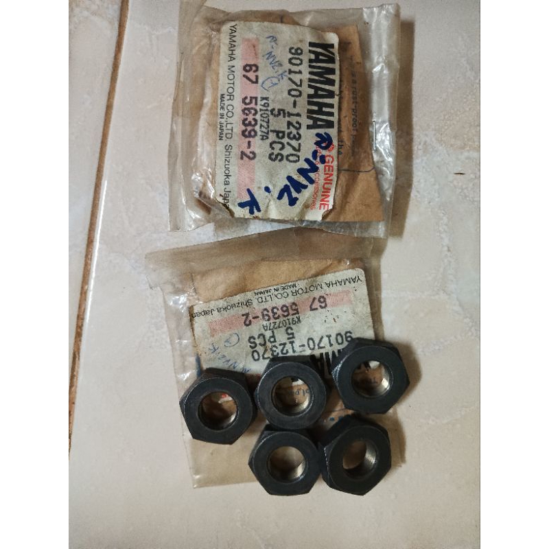 90170-12370 นอตแท้ Yamaha ในรุ่น VR, TZR TZM หมายเลข26
