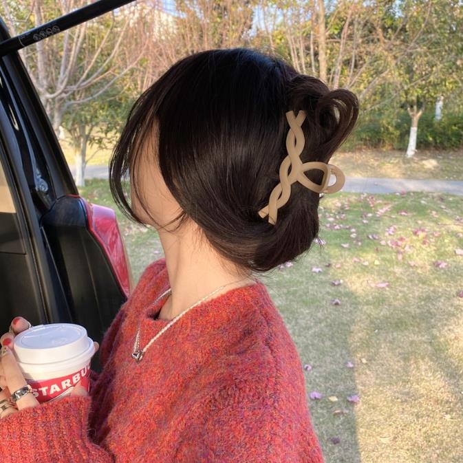 [จัดส่งในกทม] แฟชั่นเกาหลี กิ๊บติดผม สีกาแฟ แฟชั่นหรูหรา สไตล์เกาหลี กิ๊บหนีบผมใหญ่ ใหม่ 2024 - ภาพย่อย 5