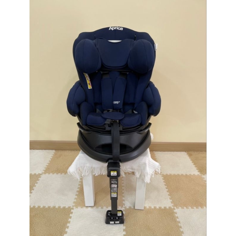 คาร์ซีท​ Aprica Fladea Grow ISOFIX  สีกรมท่า