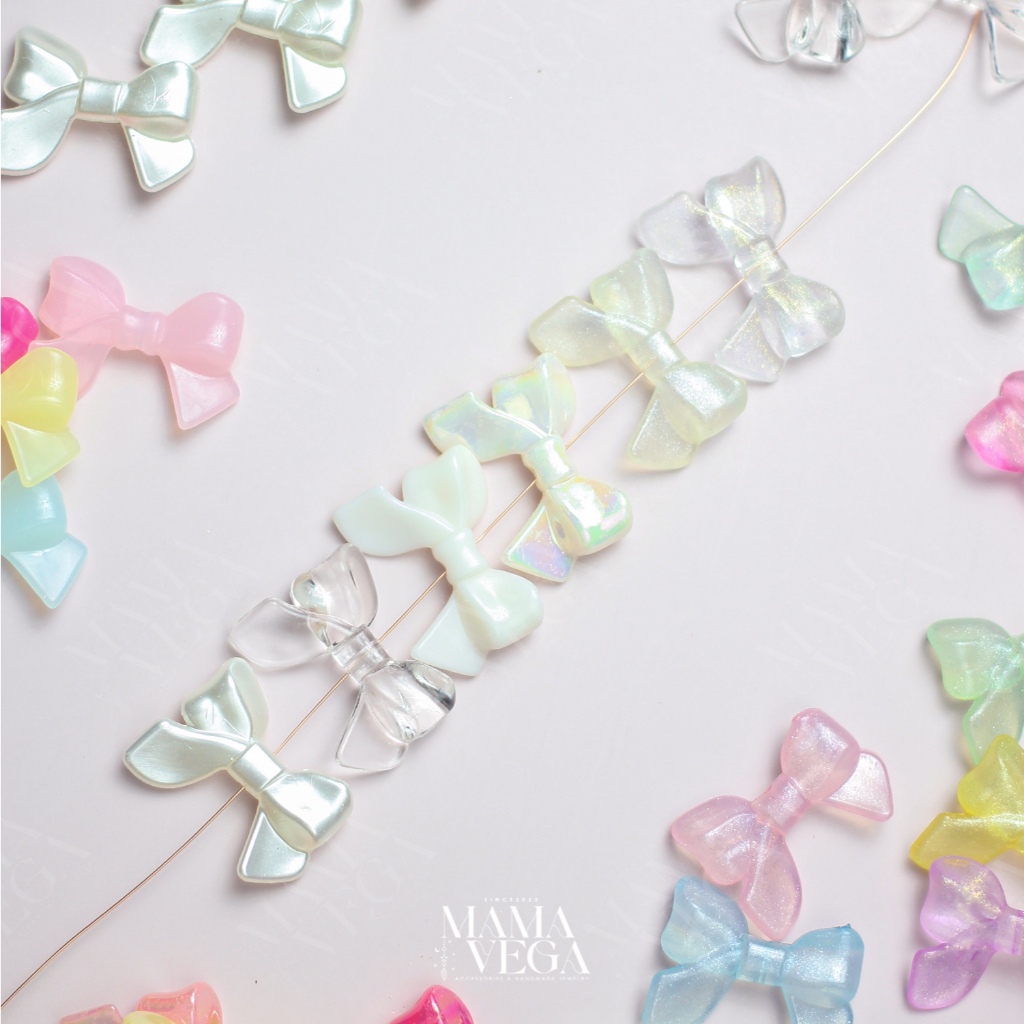 ลูกปัดอะคริลิครูปโบว์ (คละสี) สำหรับทำเครื่องประดับ DIY