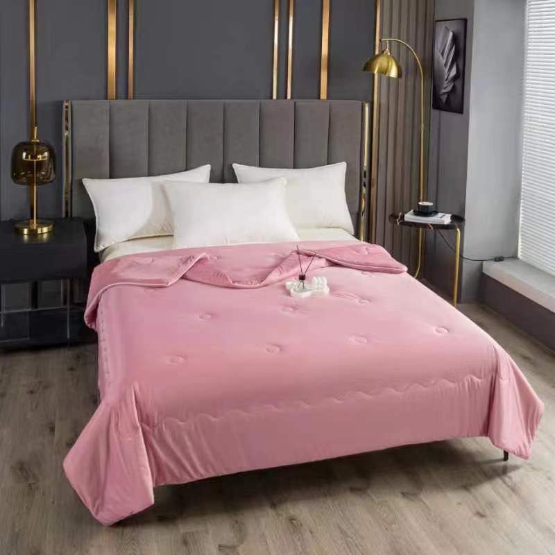 Cool quilt /Air Conditioner Quilt ผ้าห่มเย็น นุ่มลื่น เย็นสบาย 200*230CM（บาง）สีพื้น