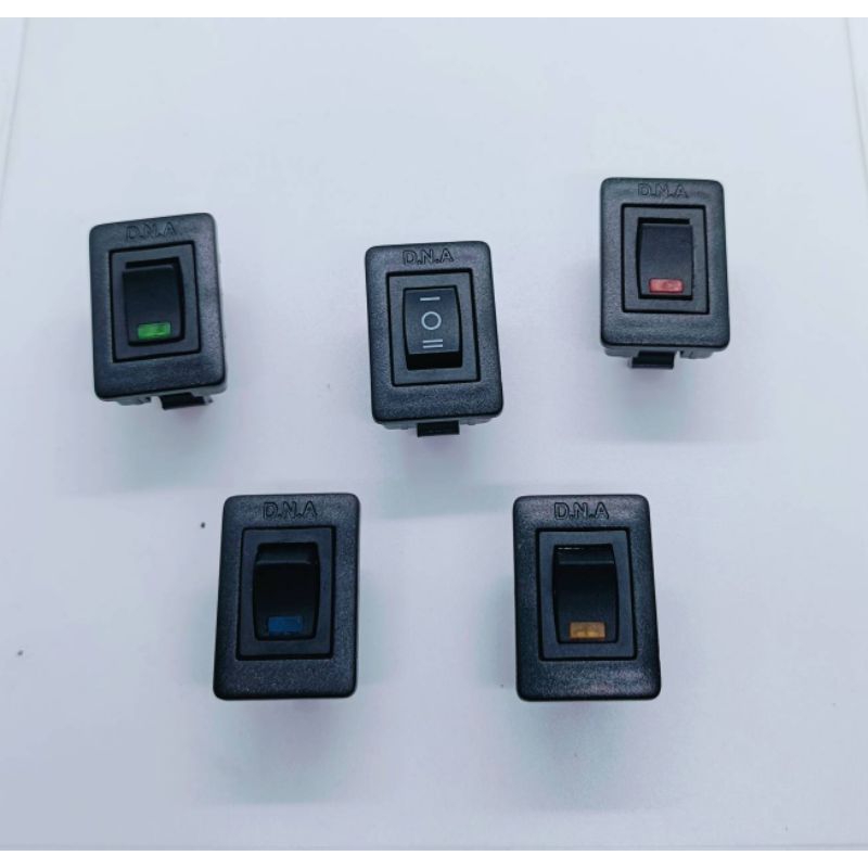 ช่องสวิทช์ Mitsubishi All New Triton 2018 พร้อมสวิทช์จิ๋ว เปิด-ปิด LED 3ขา และ สวิทช์ 3ทาง  ราคาต่อ 1 ตัว