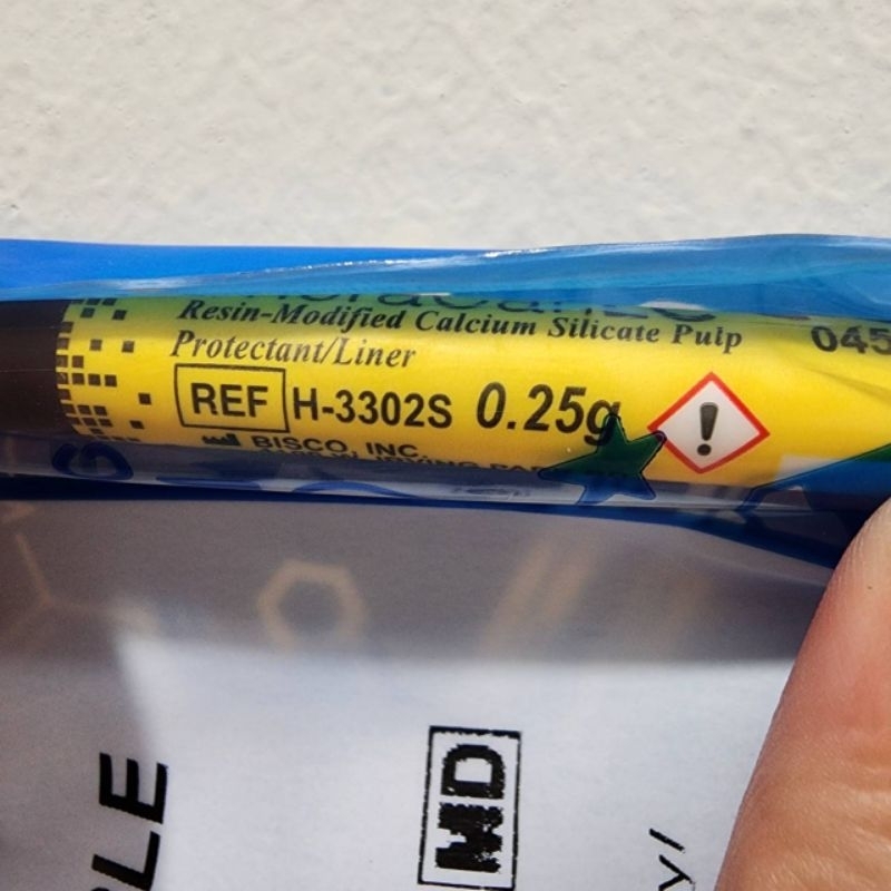 Theracal light cure bisco sample 0.25g.