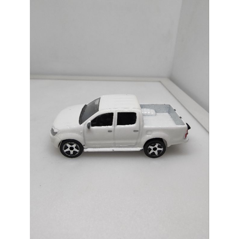 📌📌📌majorette Hilux Vigo📌📌📌