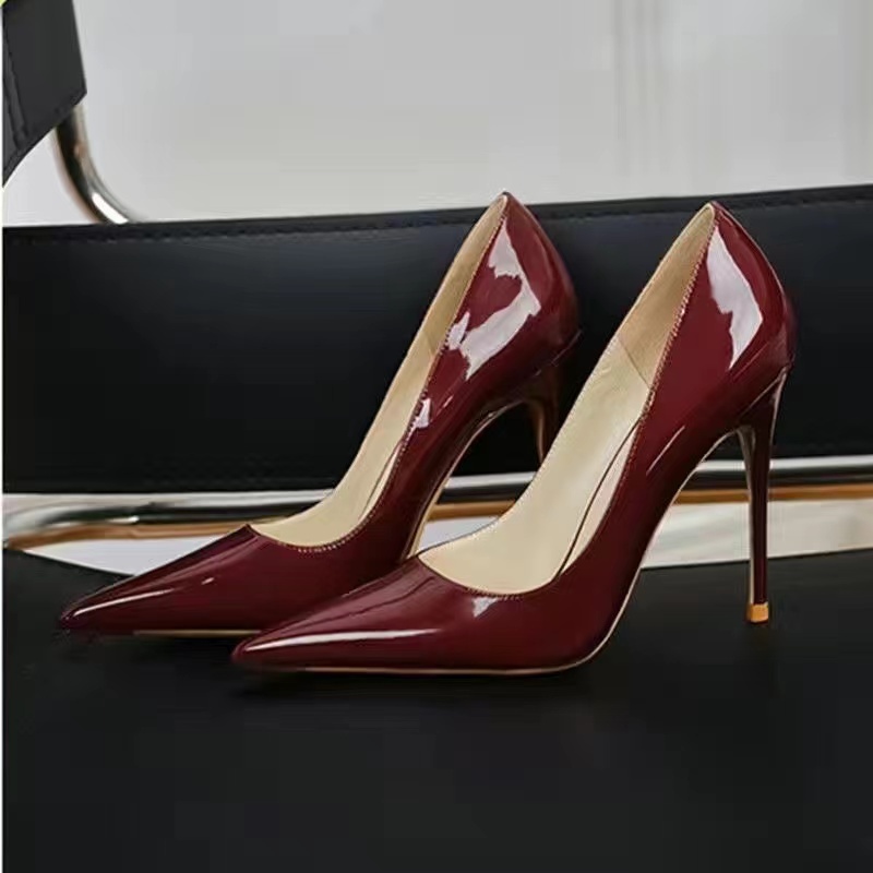 พร้อมส่ง 34-44 รองเท้าส้นสูงสีแดงเลือดนก ส้นสูงหนังเรียบ สีพื้น หัวแหลม ส้นเข็ม สไตล์เกาหลี งานจัดเลี้ยง คุณภาพสูง