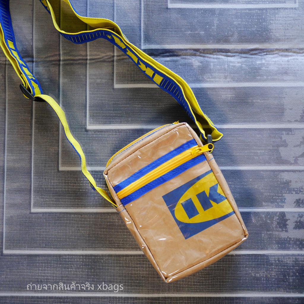 IKEA - Remake bag ใบเล็ก ทรงตั้ง สะพายข้างทรงสี่เหลี่ยม ผ้าใบเคลือบพลาสติกใสกันน้ำ