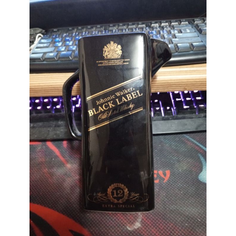 เหยือกใส่เครื่องดื่ม Johnnie Walker BLACK LABEL