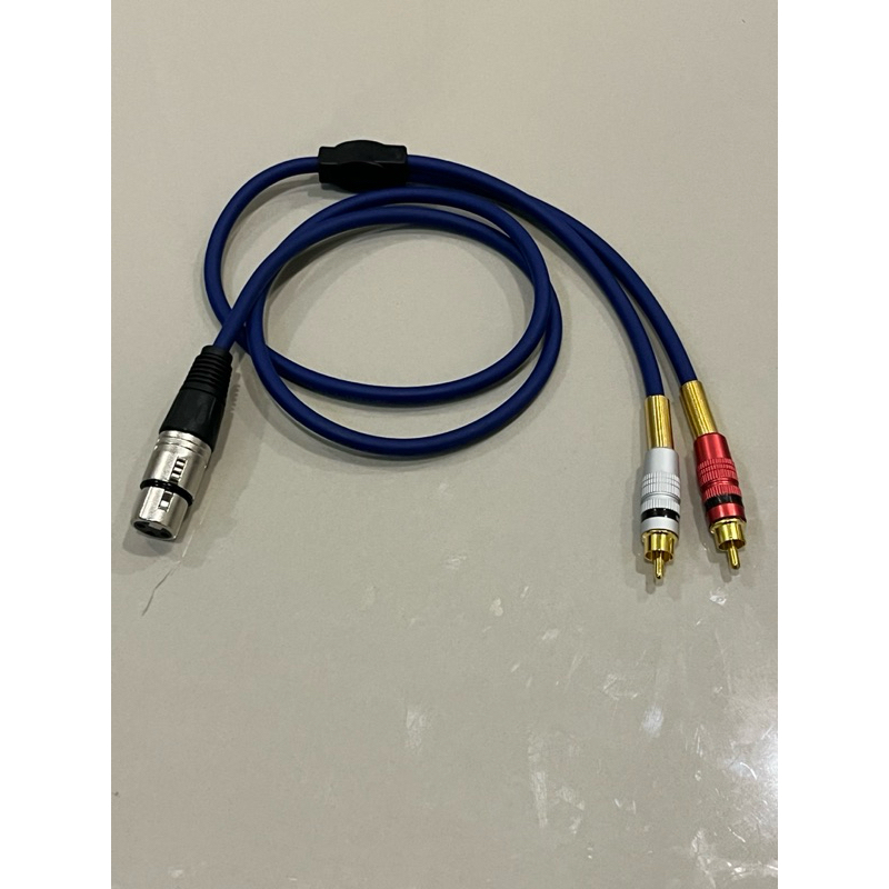 สายyXLRเมีย1-RCA2L/Rทำจากสายยี่ห้อDynacomชีลสเตอริโอช่วงyสายจากโรงงานหัวxlrของmitsumiหัวrcaของunion