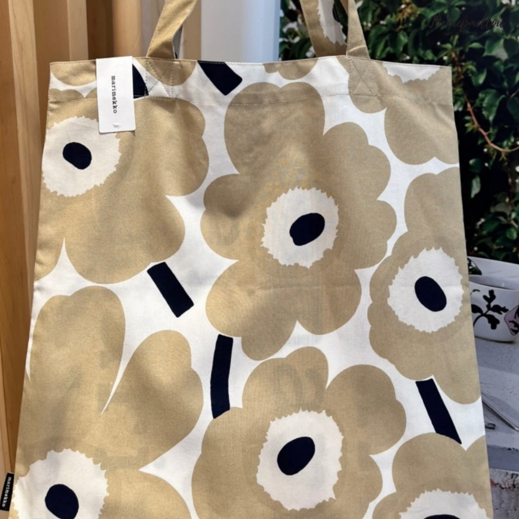 ✨พร้อมส่ง+แถมถุงเท้าฟรี✨Marimekko Cream ของแท้ 100%  ราคาถูกที่สุด ถุงผ้าMarimekko Tote Bag กระเป๋าผ้า ขนาด 44x43cm