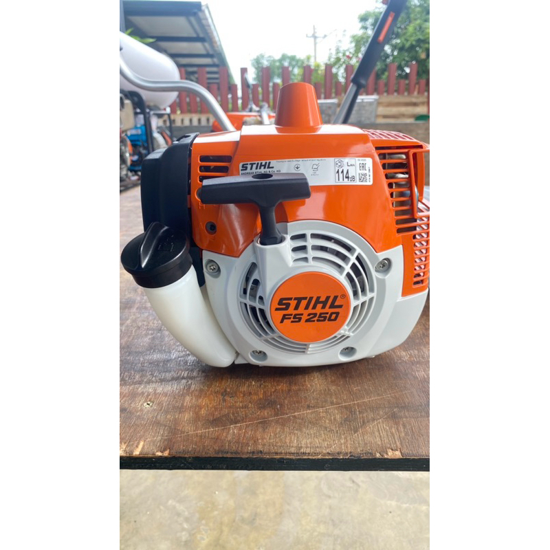 เครื่องตัดหญ้า สติล STIHL รุ่น SF250 น้ำหนักเบา สินค้าแท้ รับประกัน1ปีเต็ม