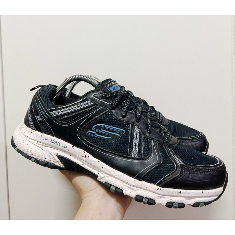 Skechers Trail ⏩️Size EUR 42 ยาว27cm.⏪️รองเท้าแบรนด์แท้มือสอง💯