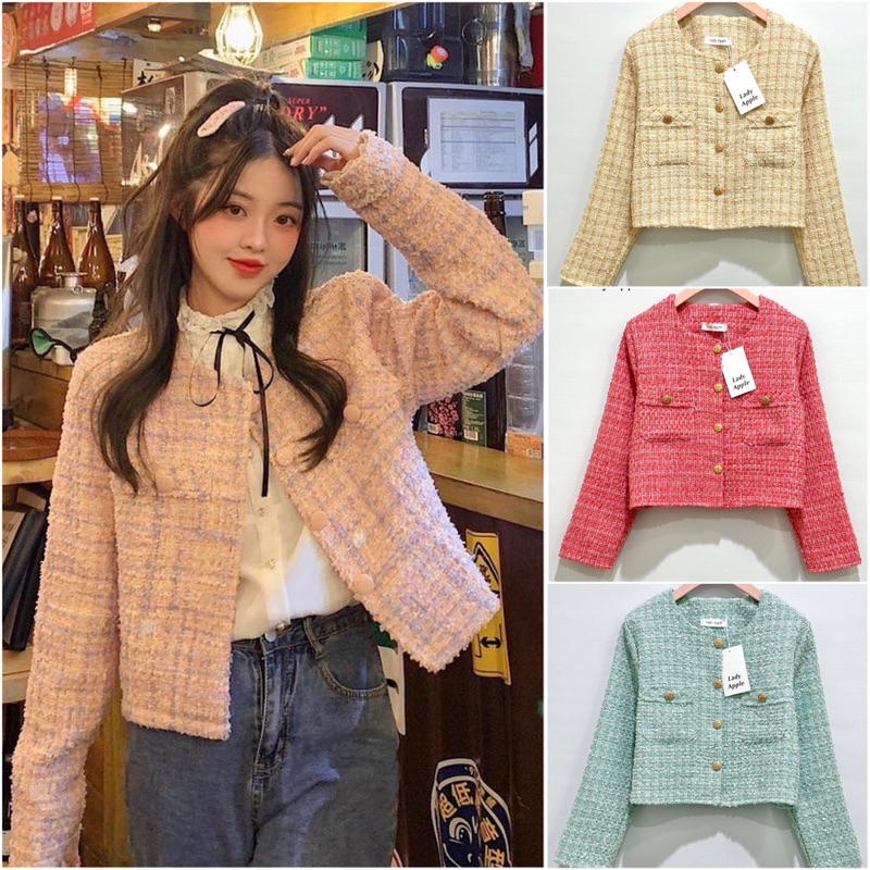 พร้อมส่ง เสื้อทวีตทรงแขนยาว แต่งกระเป๋าด้านหน้าใช้กระดุมสีทองเนื้อผ้าทวีตอย่างดี ผ้าลายพาสเทลหวานๆ