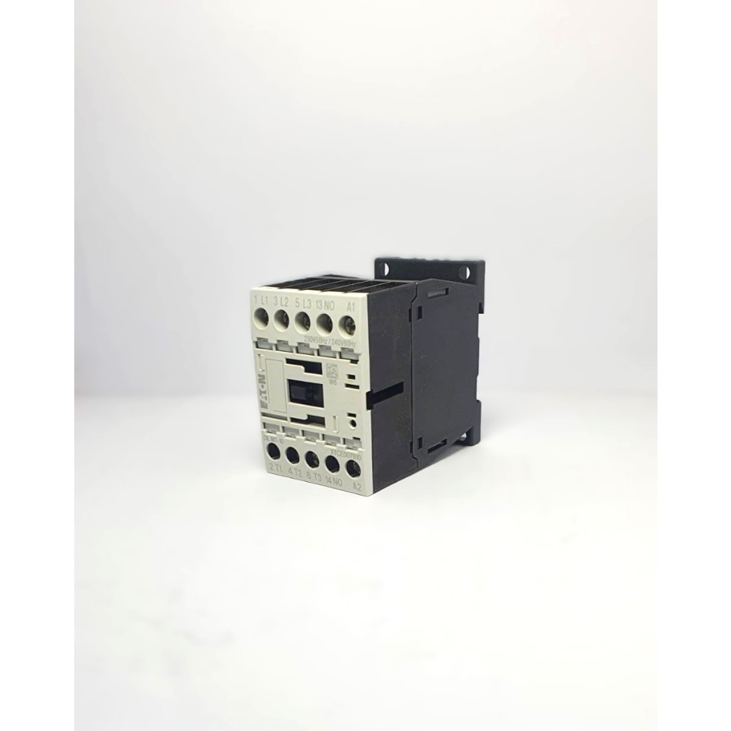EATON AC220V Contactor รุ่นDILM7-10 ยี่ห้อEATON