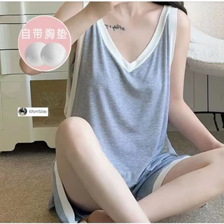 🔥🩳M-4XL(ราคาถูกที่สุด) ฤดูร้อนเสื้อผ้าผู้หญิง， คอวีเรียบหรู， 4 สีเรียบหรู， ผ้าฝ้ายเนื้อนุ่ม， มาพร้อมกับแผ่นรองหน้าอก