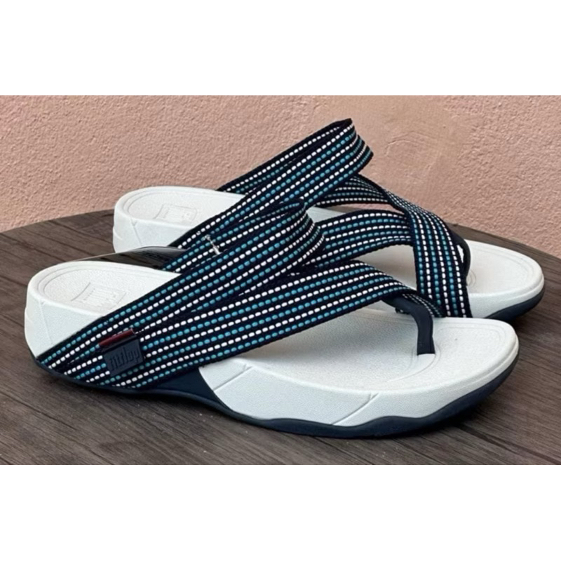 รองเท้าเเตะ fitflop สลิงรุ่นใหม่ สวย ใส่ได้ทั้ง หญิงและชายไซร้ 36----44