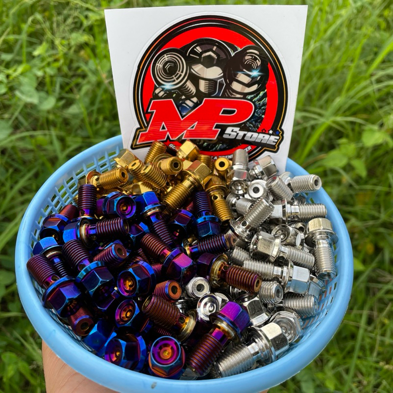 น็อตน้ำมันเบรค น็อตสายถัก เกลียวหยาบ M10x1.25 เกลียวละเอียด M10x1.0 หัวสนามชั้น ราคาต่อ1ตัว