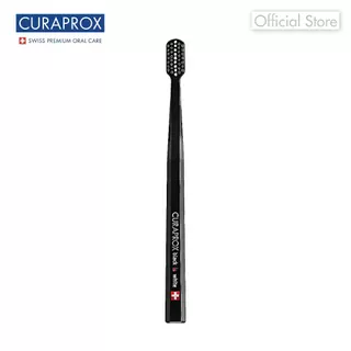 CURAPROX Black Is White toothbrushes duo (white/black) สำหรับช่วยขจัดคราบสีบนผิวฟัน (จำหน่ายเป็นคู่)