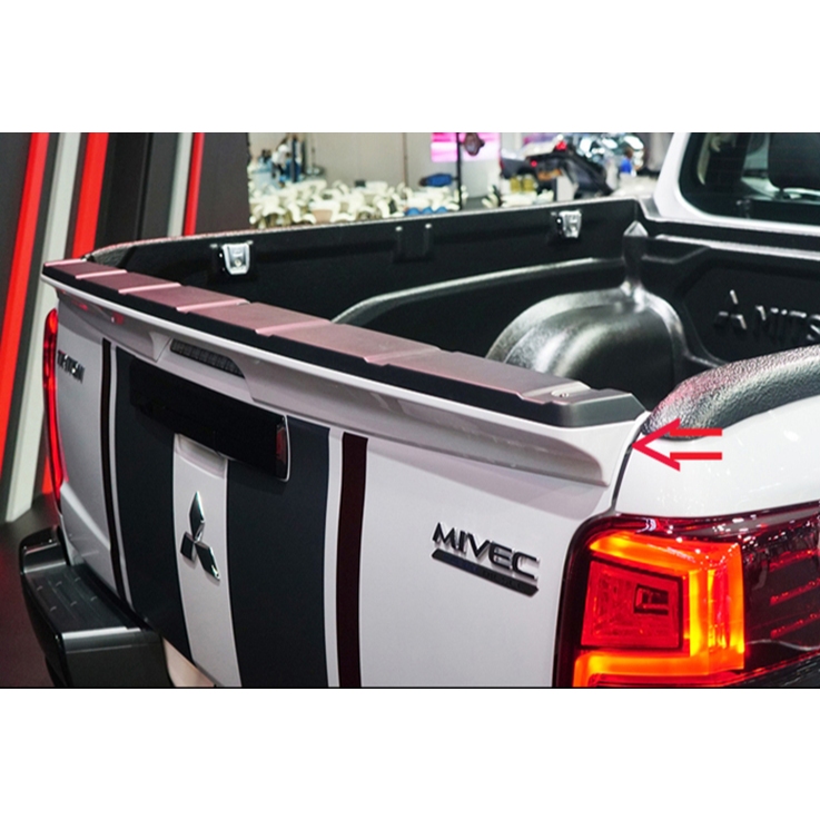 สปอยเลอร์หลัง Spoiler Triton 2019-2022 ไม่เจาะ ยังไม่พ่นสี ติดด้วย 3M พร้อมส่งวันนี้