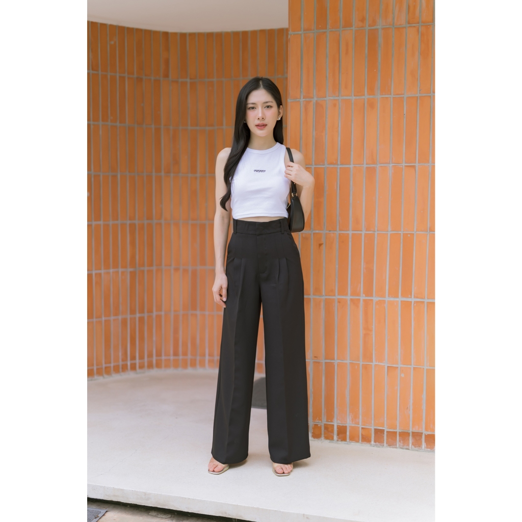 กางเกงขายาวทรงกระบอก ใส่ได้ทั้งเที่ยวและทำงาน