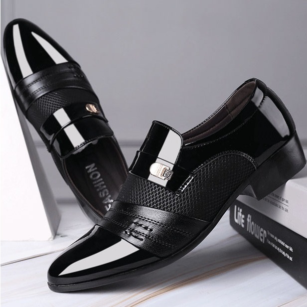 Munshe🌟รองเท้าหนังชาย แฟชั่นฤดูใบไม้ผลิ และฤดูร้อน39-44