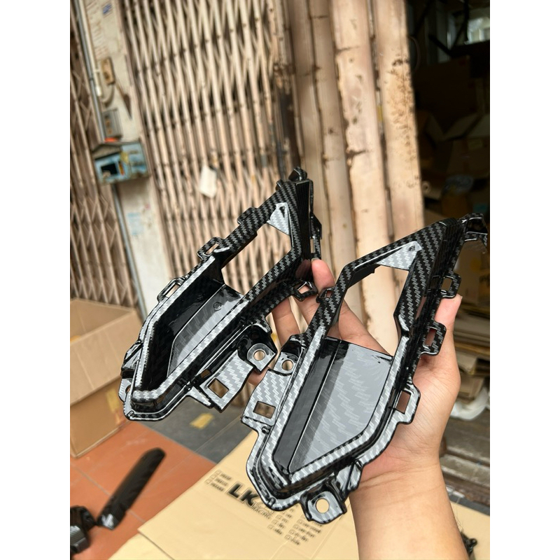 ครอบพักเท้าซ้าย-ขวา(พร้อมส่ง)ศูนย์Giorno 125 ทำเคฟล่าเปลือกแท้ศูนย์ Honda 100% เงาสุดๆแล็คเกอร์ 2kเคฟล่า5D