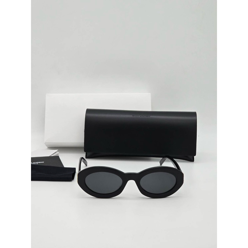 SAINT LAURENT SLM136 001