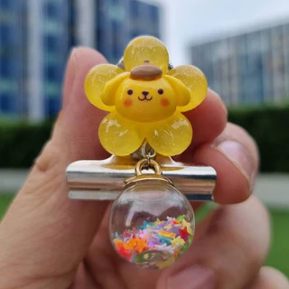 ที่หนีบเข็มขัดนักเรียน ตัวดอกไม้การ์ตูน มีลูกตุ้ม ราคาถูก