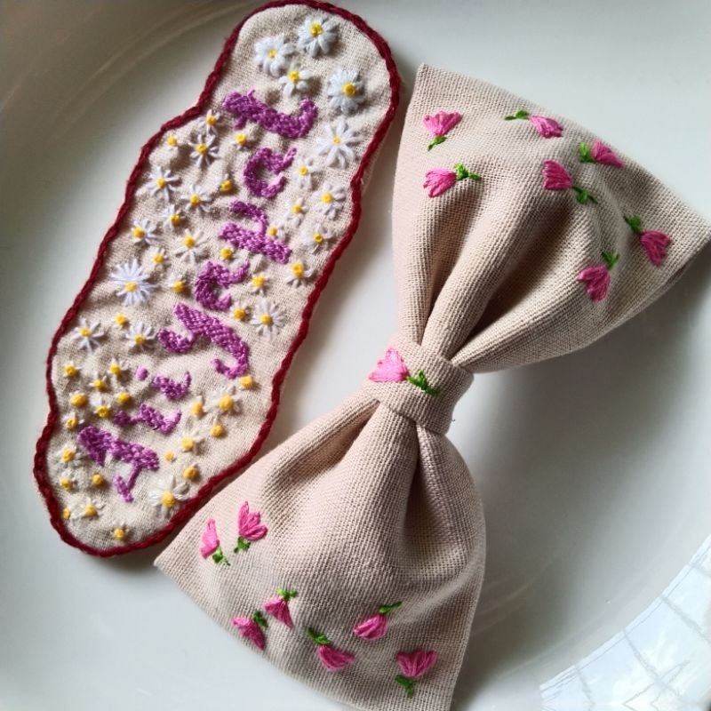 กิ๊บหนีบผมโบว์ลายปักดอกไม้งานhandmade