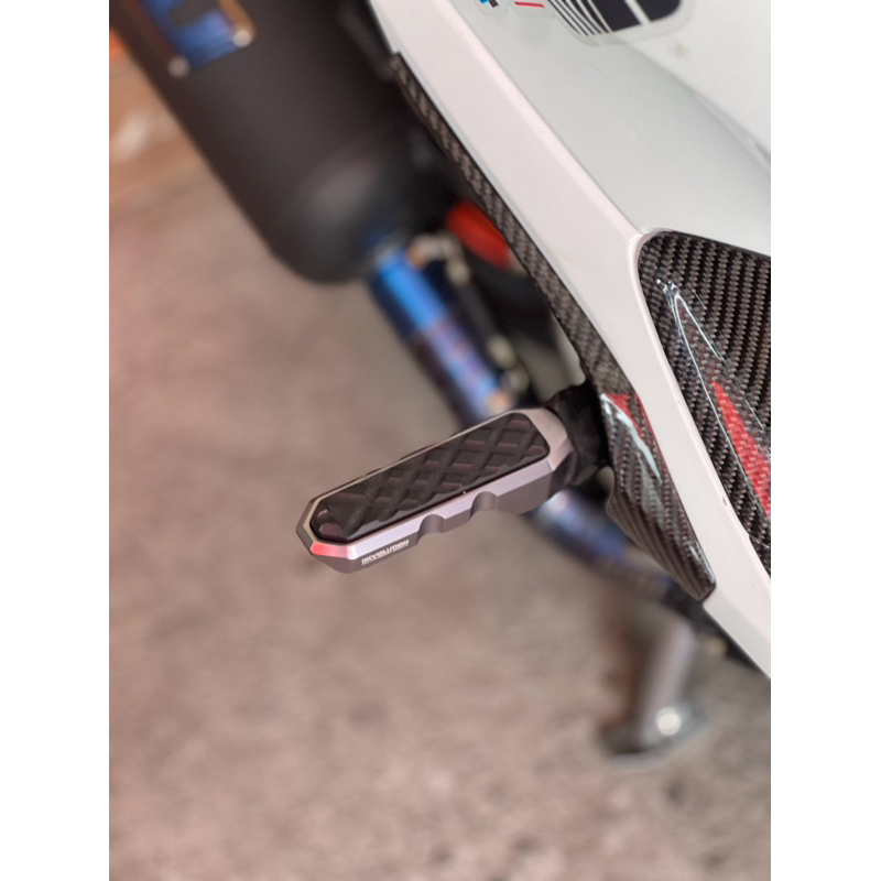 พักเท้าหลัง Lead / N-Max / ADV-350/ Forza300-350